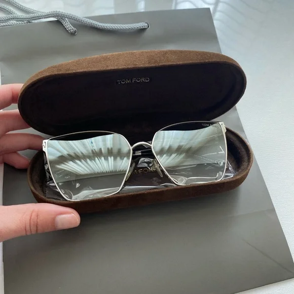 Tom Ford Helena TF653 18C Sunglasses